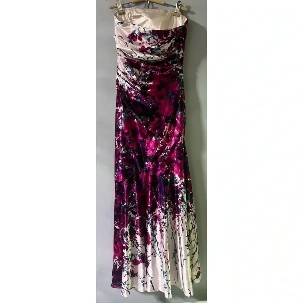 LA FEMME Women’s Gorgeous Floral Gown - Picture 4 of 12